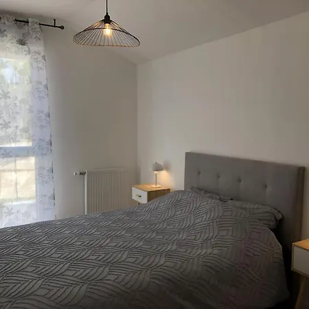 Maison Neuve 94m2 4 Hotel 3*